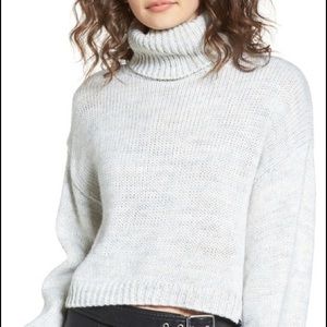 Comfy cropped turtleneck sweater